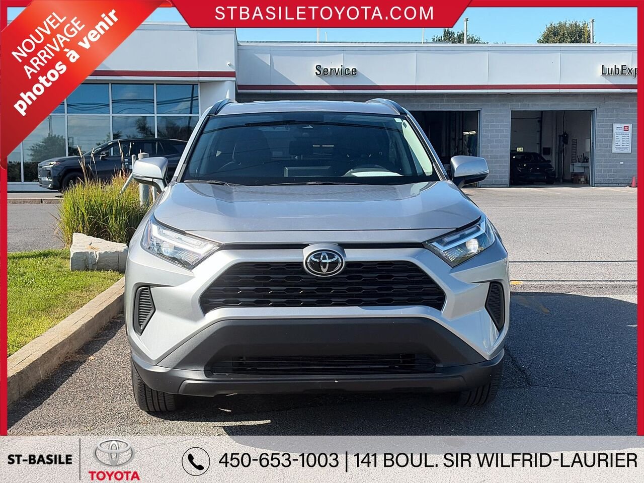 TOYOTA RAV4 2023 Argent Saint-Basile-le-Grand - photo #4