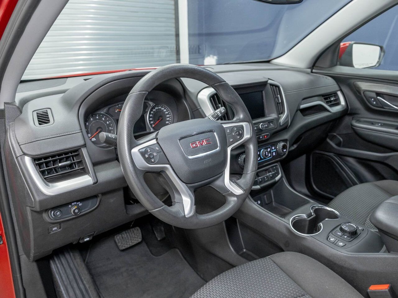 GMC Terrain SLE AWD *SIEGES CHAUF* CARPLAY *GR. SECURITE* USB 2024 Rouge Saint-Jérôme - photo #1