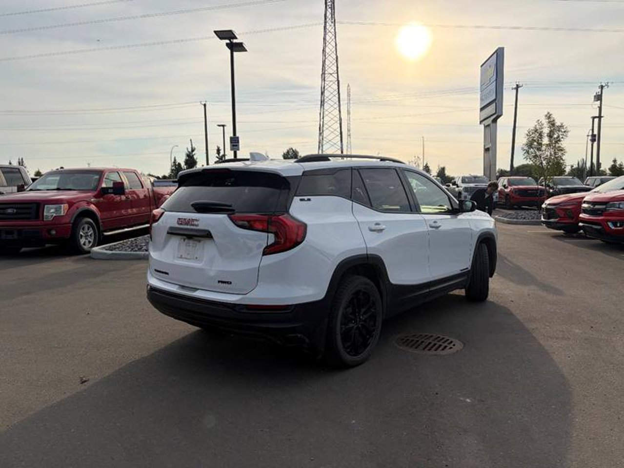 2020 GMC Terrain AWD 4dr SLE White Sherwood Park - photo #4