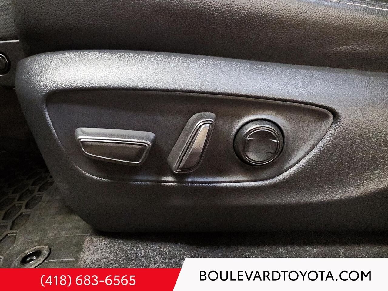 Toyota LAND CRUISER 100345A-85 | PREMIUM, 4X4 2025 Brun Québec - photo #11