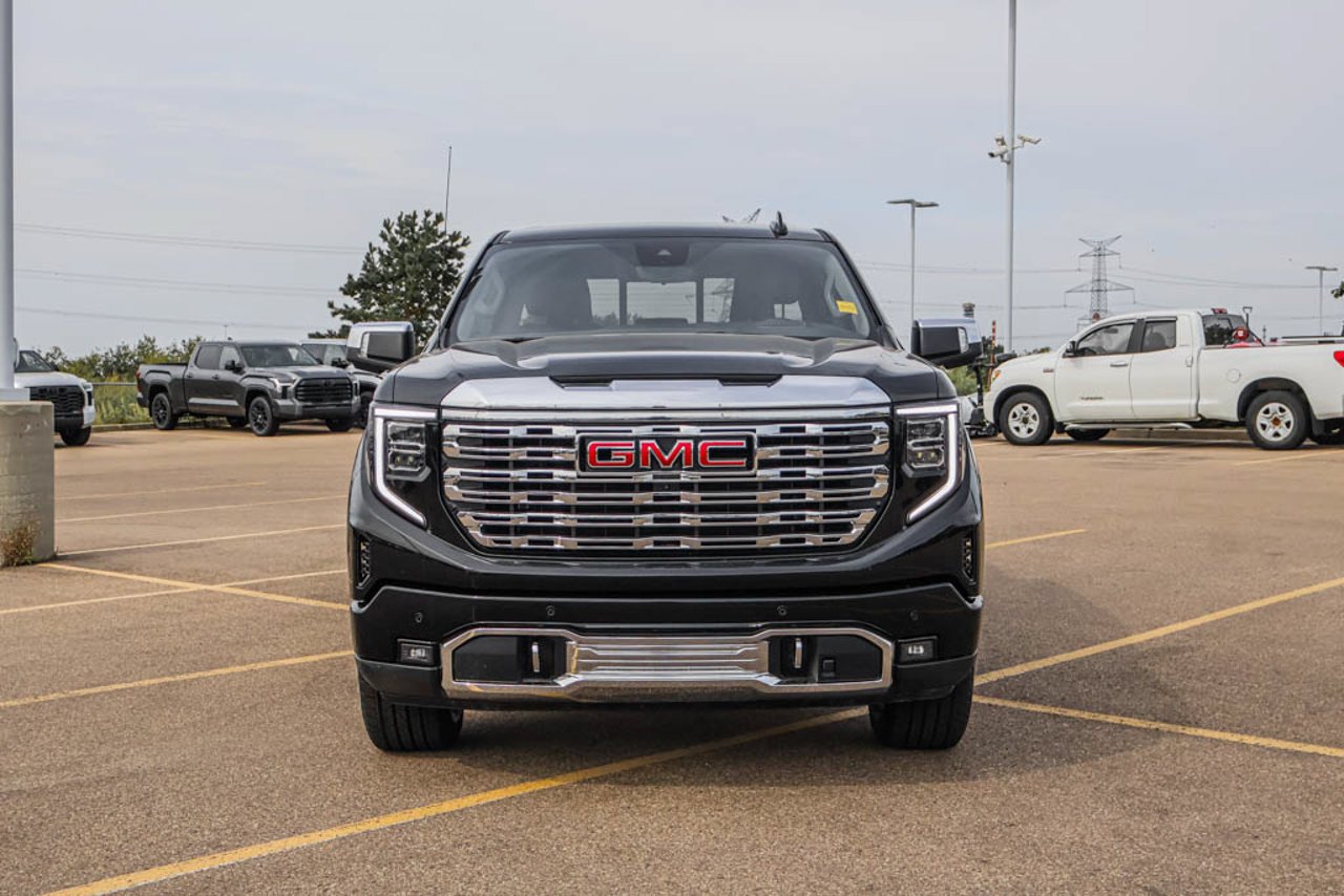 2024 GMC Sierra 1500 4WD Crew Cab 147 Denali Black Sherwood Park - photo #2