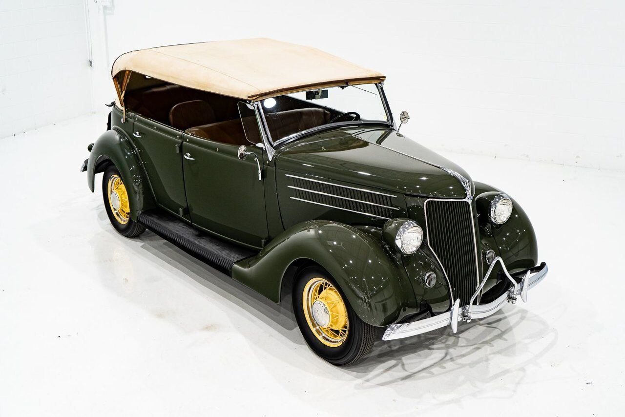Ford Model 48 Phaeton PRIX EN USD | Beautifully presented in original condition 1936 Vert Montréal - photo #22