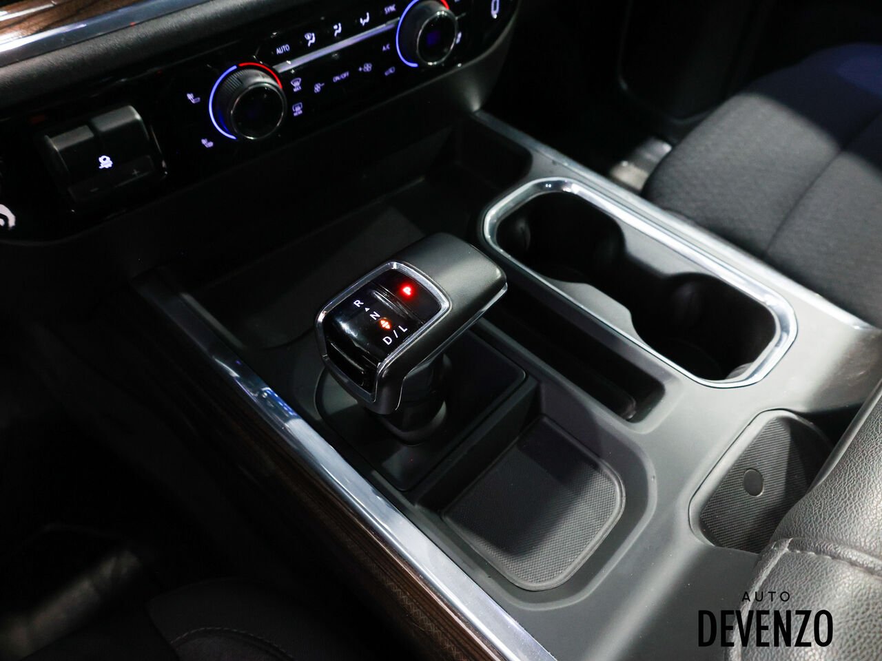 2024 Chevrolet Silverado 1500 White Saint-Eustache - photo #19
