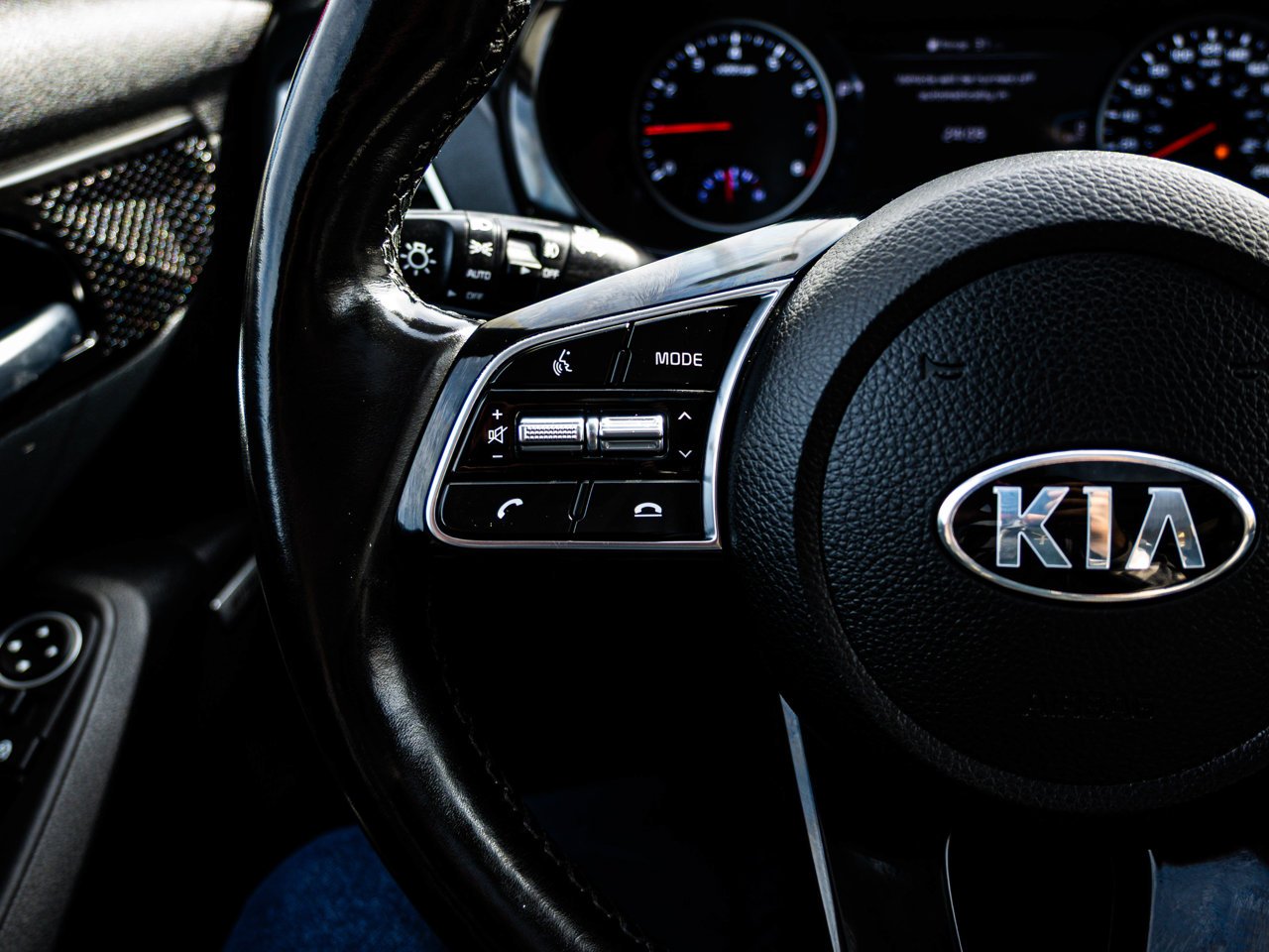 2021 Kia Seltos SX Turbo AWD Orange Sherwood Park - photo #26