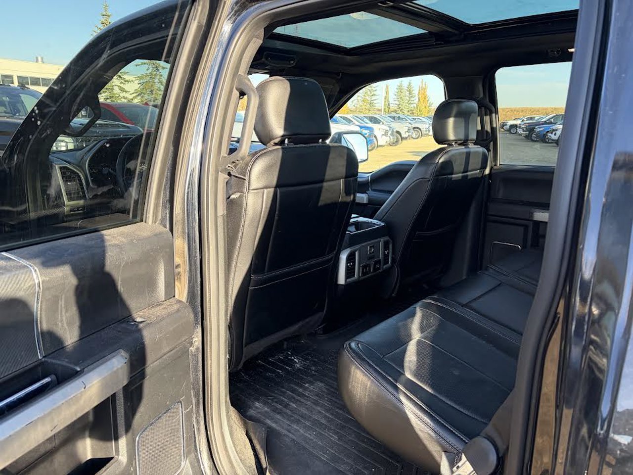 2018 Ford F-150 LARIAT 4WD SuperCrew 6.5' Box Black Sherwood Park - photo #5