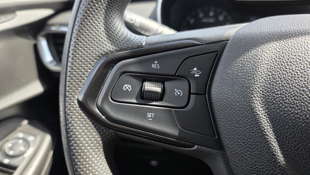 2022 CHEVROLET TrailBlazer LT FWD White Mont-Laurier - photo #24