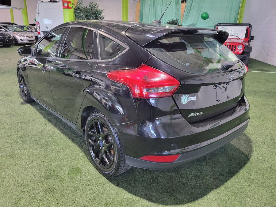 Ford Focus Hayon 5 portes SEL 2017 Noir