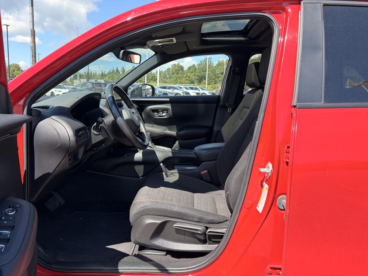 2023 Honda HR-V Red  - photo #6