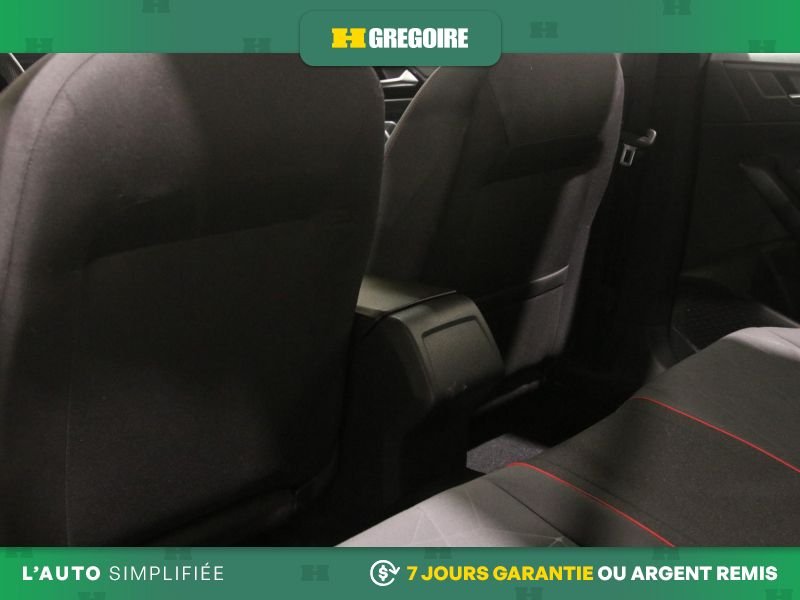Volkswagen Jetta 821993 | 40th Anniversary Edition MANUEL TOIT NAV MAGS CAM 2024 Gris Laval - photo #25