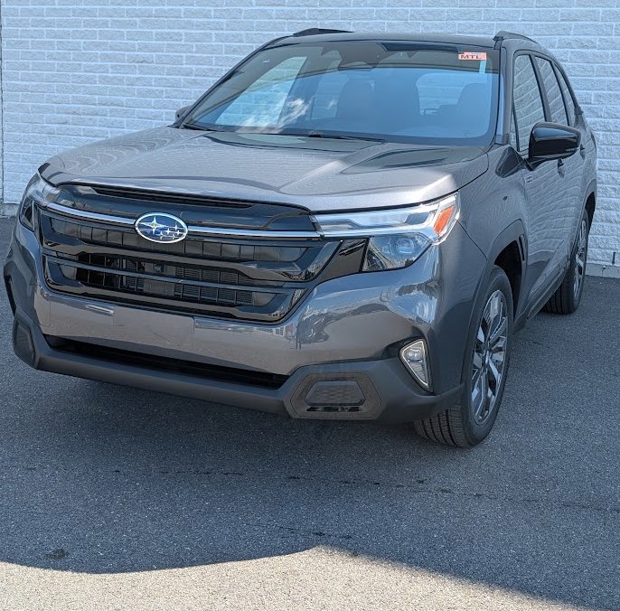 SUBARU Forester PREMIER HYBRIDE 2026 Gris magnétite métallisé