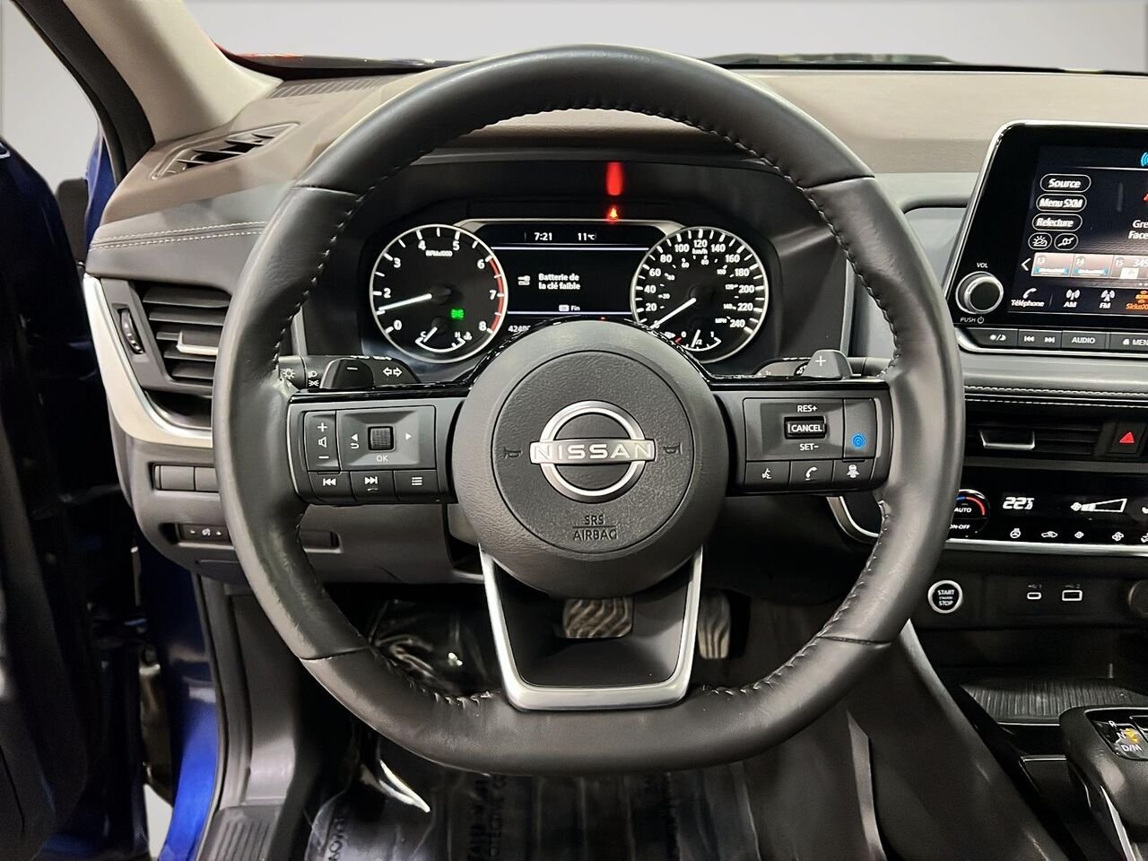 2023 Nissan Rogue SV TI Blue Québec - photo #30