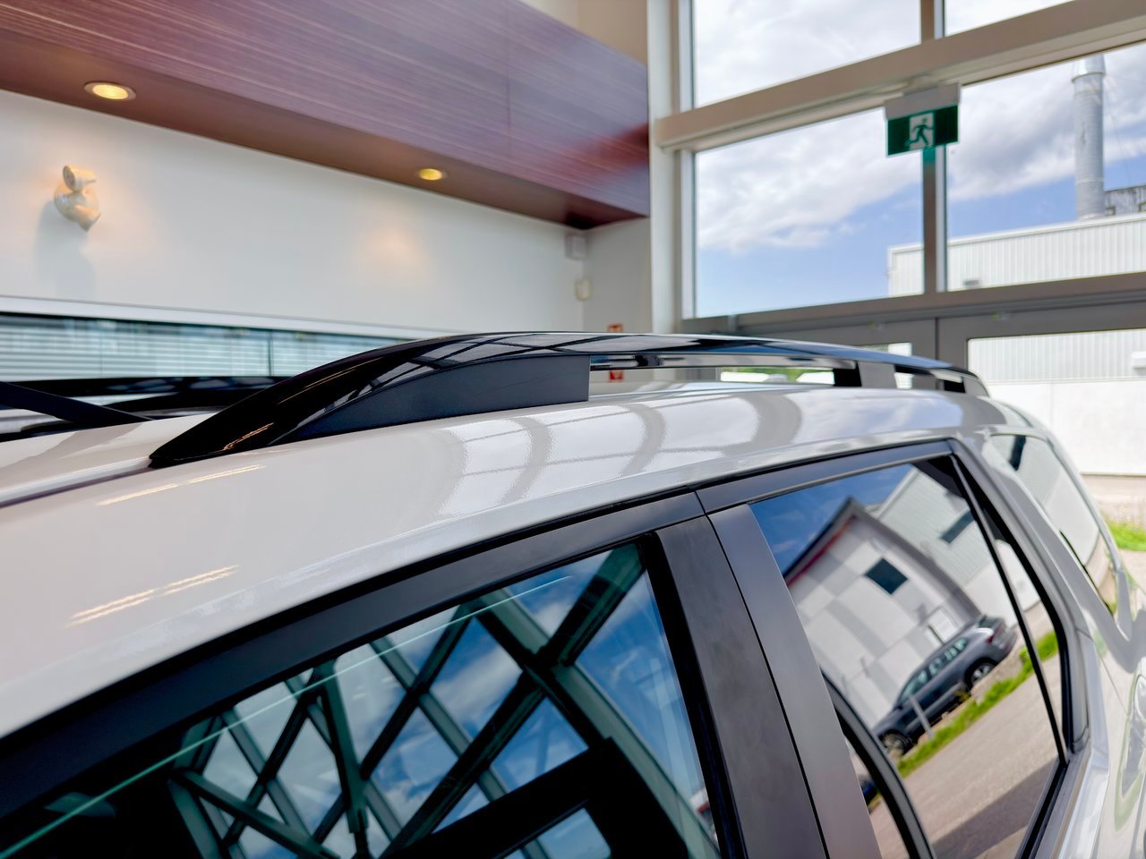 2023 Honda Pilot White Notre-Dame-des-Prairies - photo #17