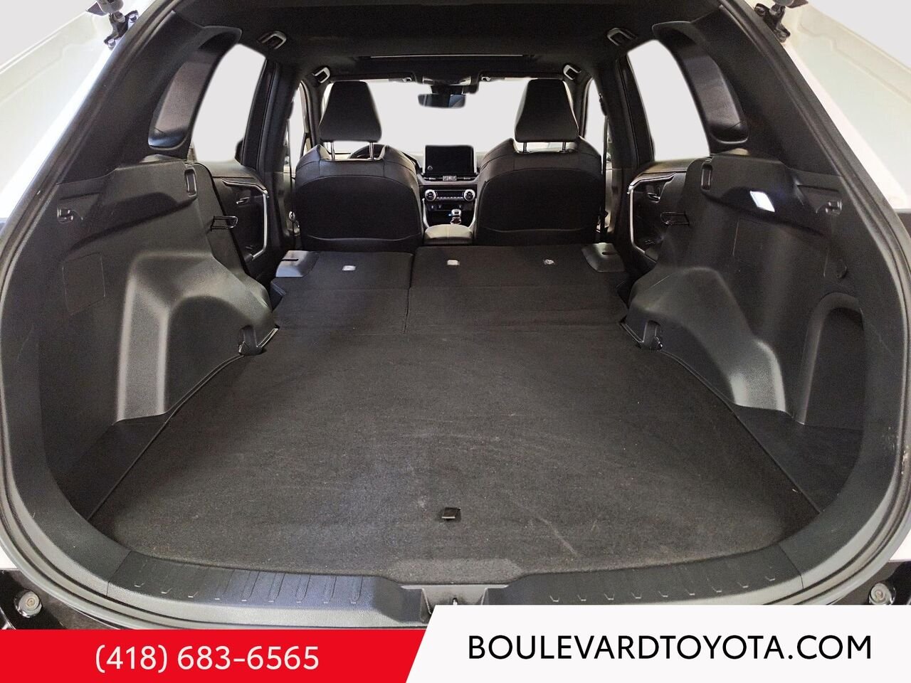 2023 Toyota RAV4 Prime 100244A-73 | XSE, AWD White Québec - photo #23