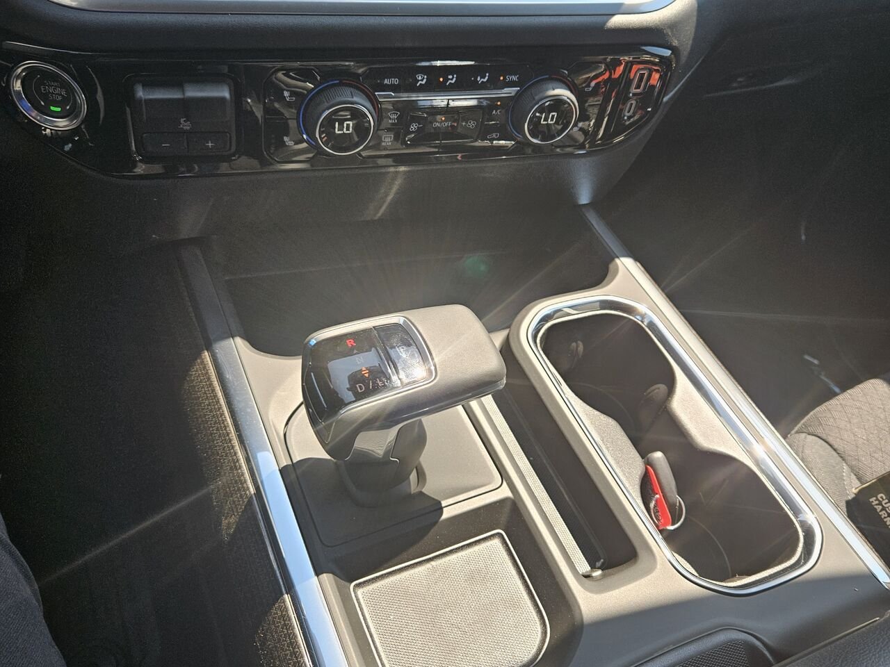 2026 Chevrolet Silverado 1500 RST cabine multiplace 4RM 157 po Summit White Thetford Mines - photo #18