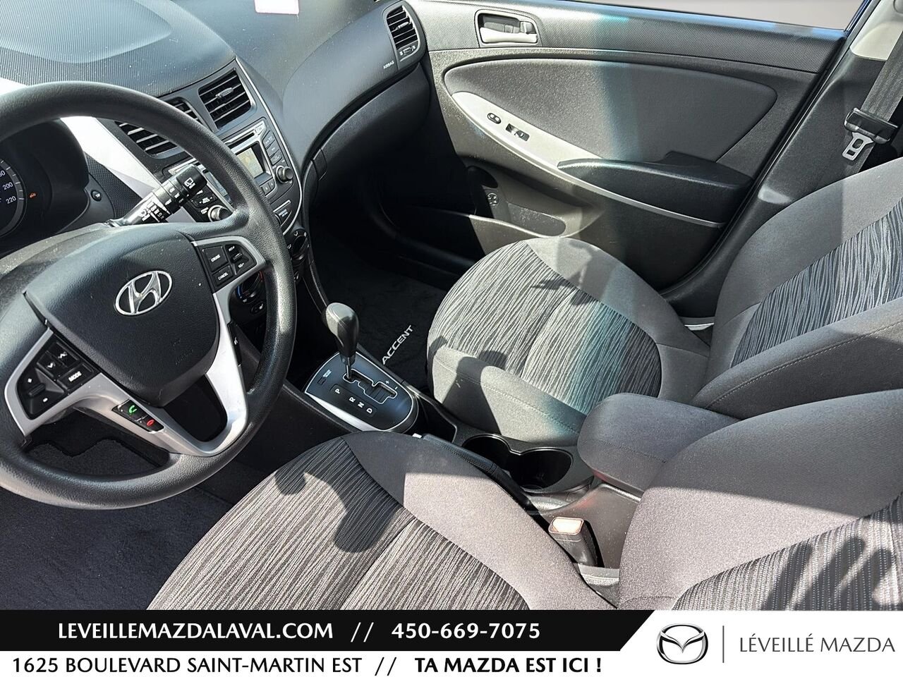 2017 Hyundai Accent SE 5 portes à hayon à transmission automatique Blue Laval - photo #11
