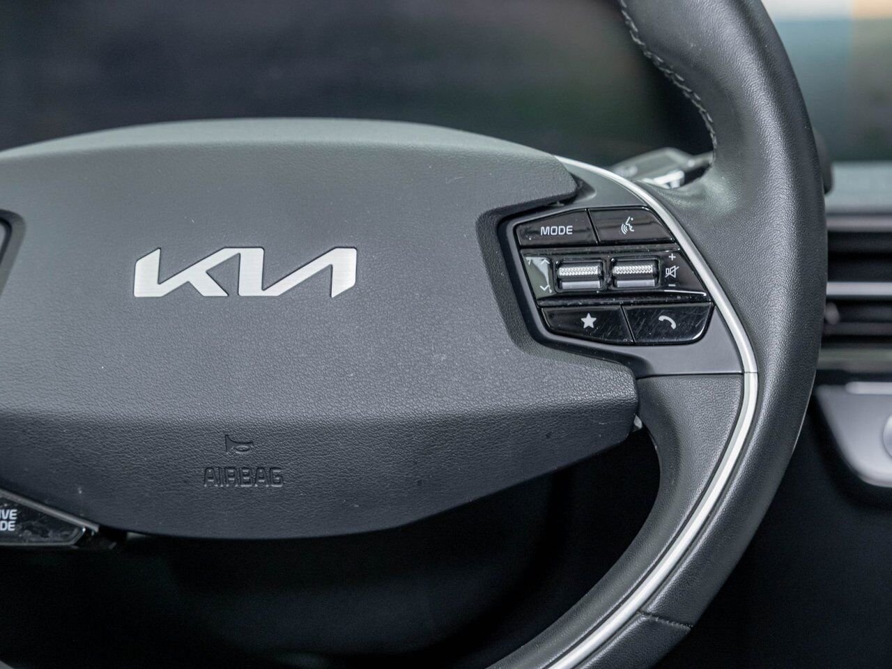 Kia EV6 WIND *NAV* SIÈGES CHAUFF REG ADAPT CARPLAY *499 KM 2024 Blanc Saint-Jérôme - photo #15
