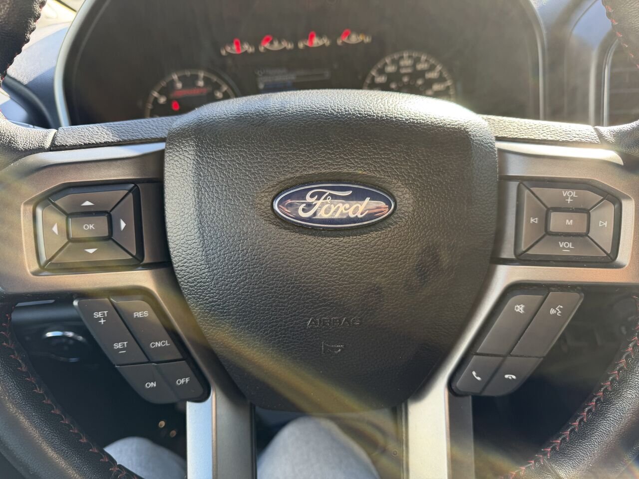 2018 Ford F-150 Black Montmagny - photo #8