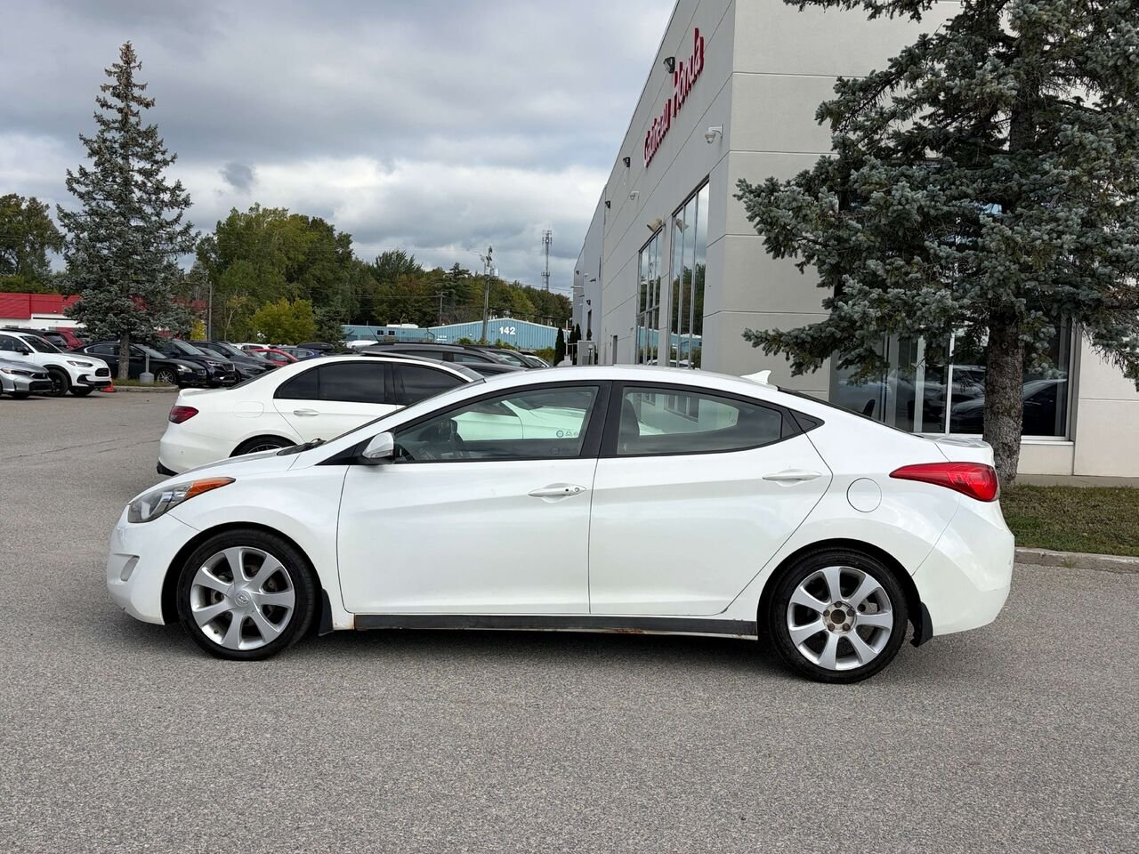 2013 Hyundai ELANTRA Limited White Gatineau - photo #2