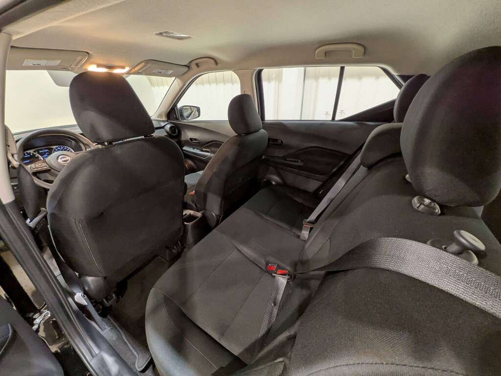 2024 Nissan Kicks S FWD Black Val-David - photo #8