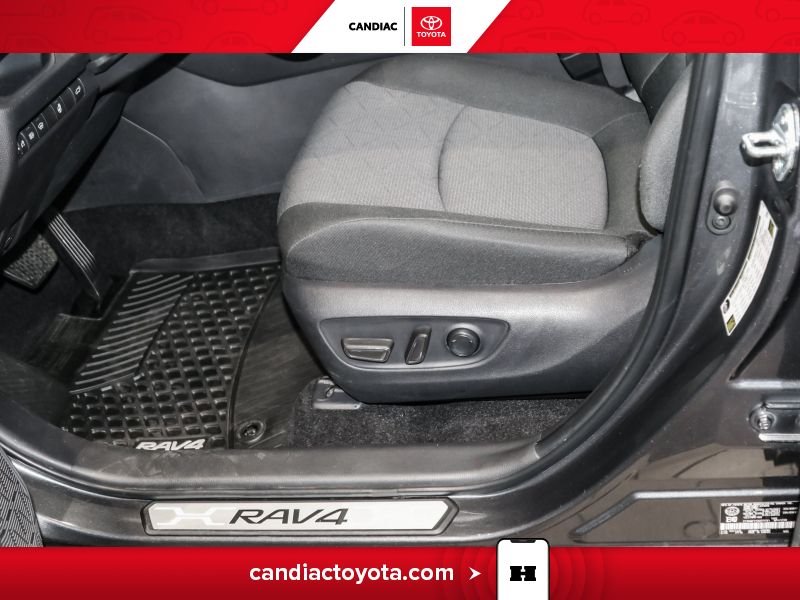 2025 Toyota Rav 4 Grey Saint-Eustache - photo #16