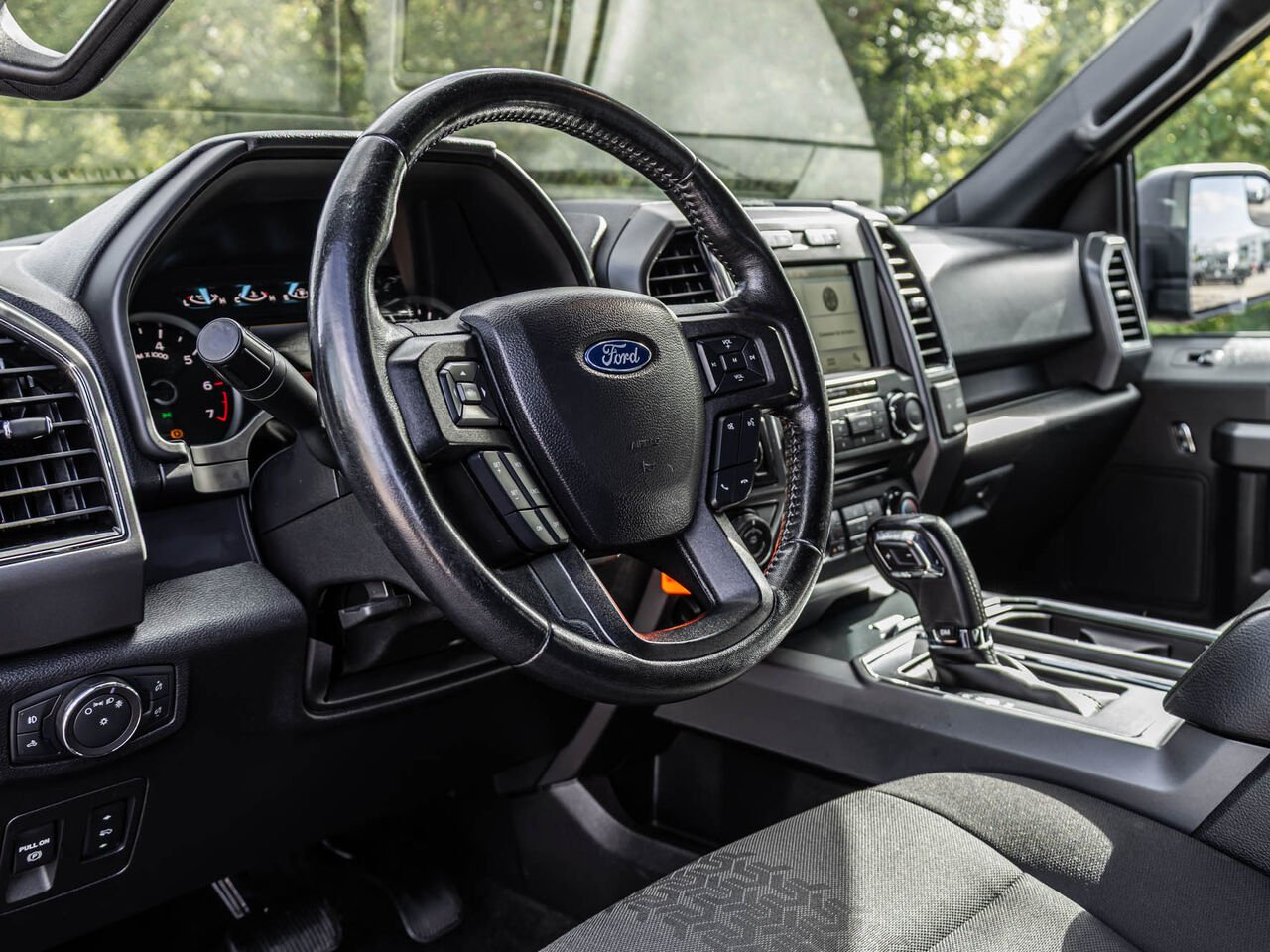 2018 Ford F-150 Grey Sainte-Julienne - photo #13