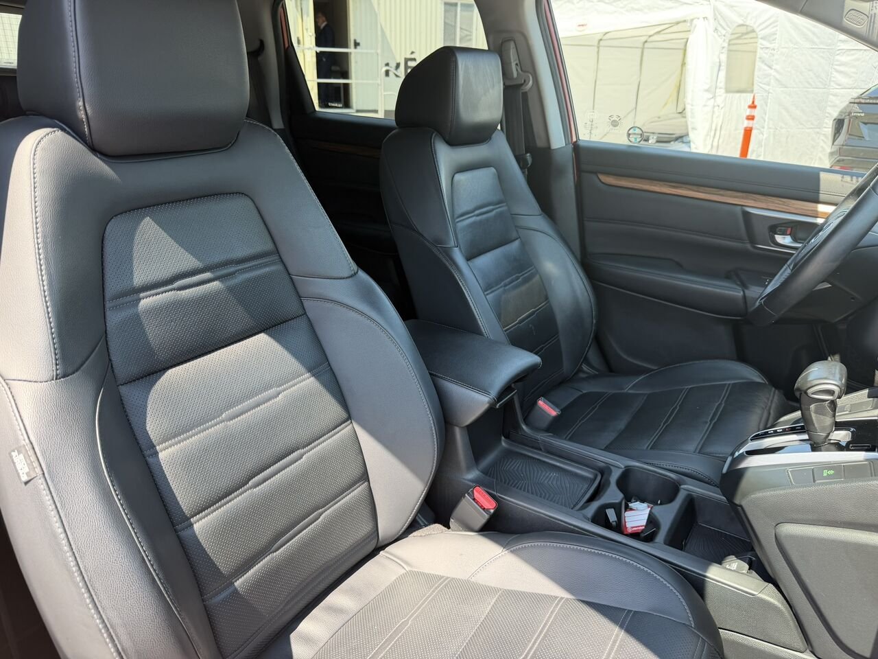 2017 Honda CR-V TOURING AWD Red Laval - photo #20
