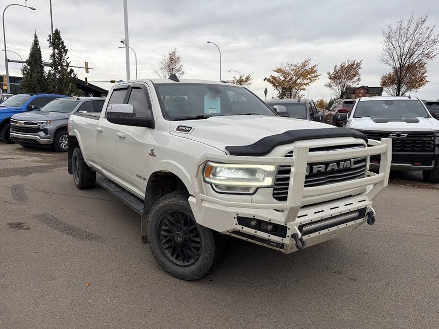 2022 Ram 3500 Laramie Sport 6.7L Cummins | Heated & Cooled Seats White