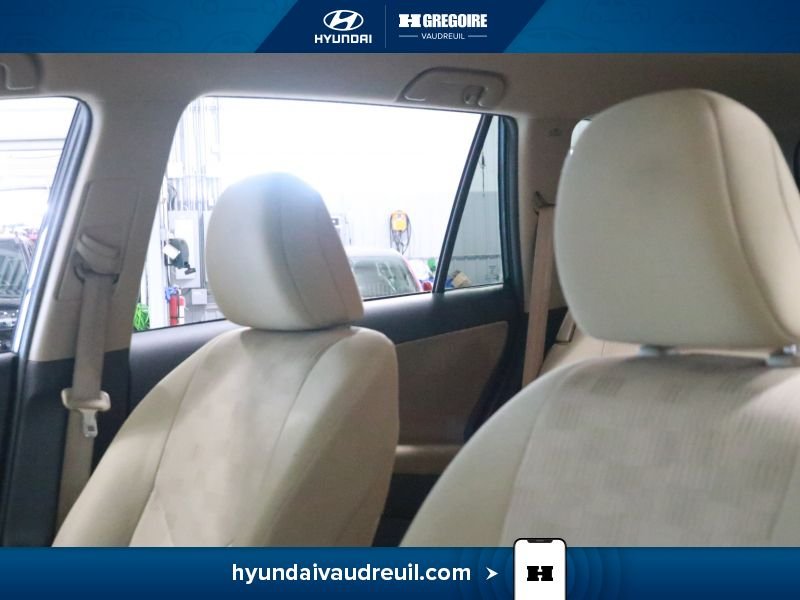 Toyota Rav 4 2011 Beige Laval - photo #13