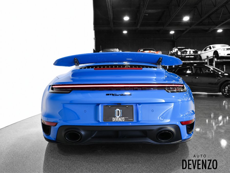 Porsche 911 Turbo S Cabriolet 2023 Bleu