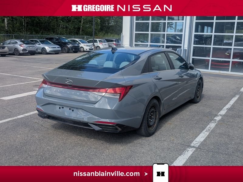 2022 Hyundai Elantra Grey Laval - photo #20