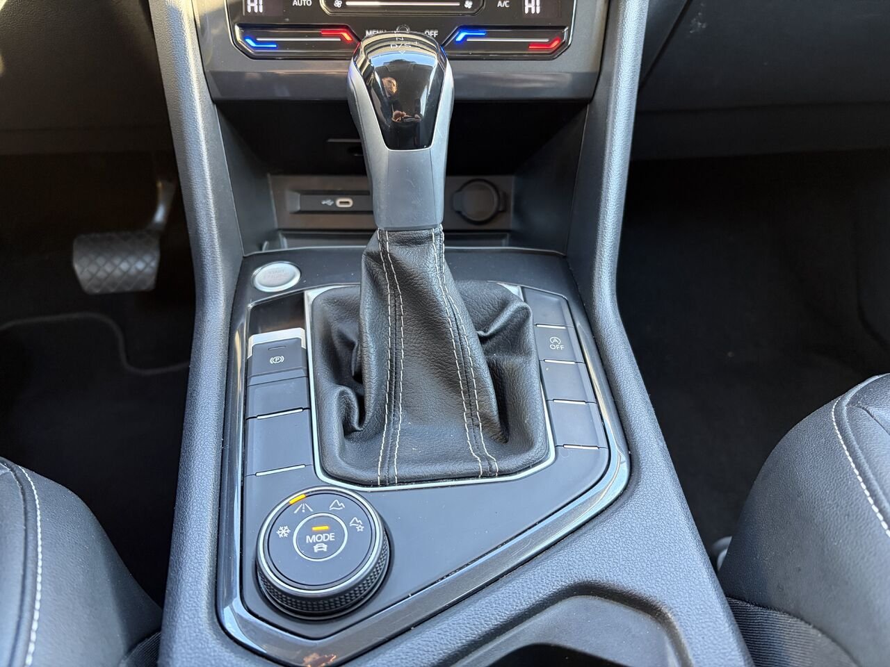 2024 Volkswagen Tiguan Comfortline 4MOTION Grey Montmagny - photo #18