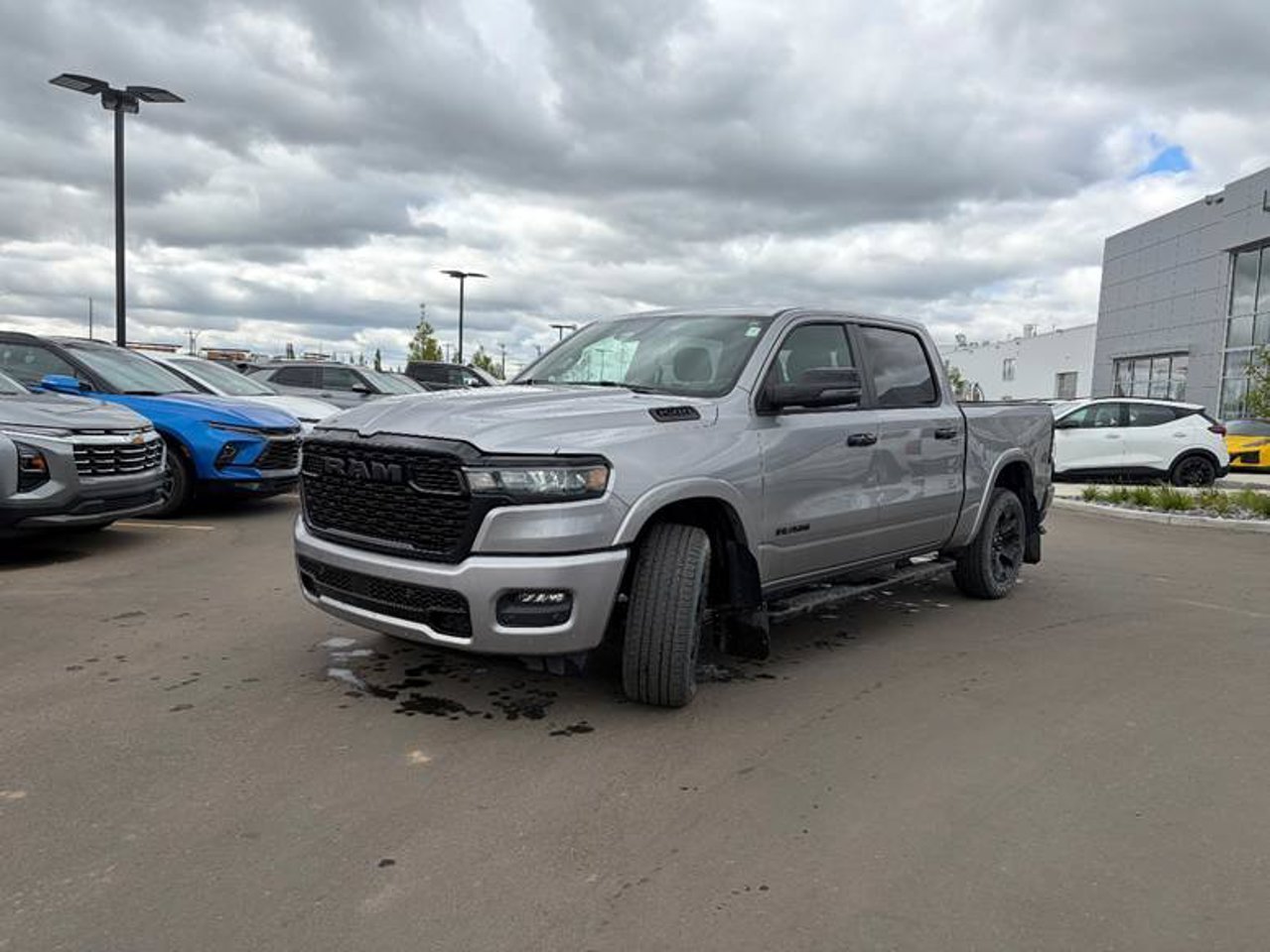 2025 Ram 1500 Big Horn 4x4 Crew Cab 5'7 Box Grey Sherwood Park - photo #2