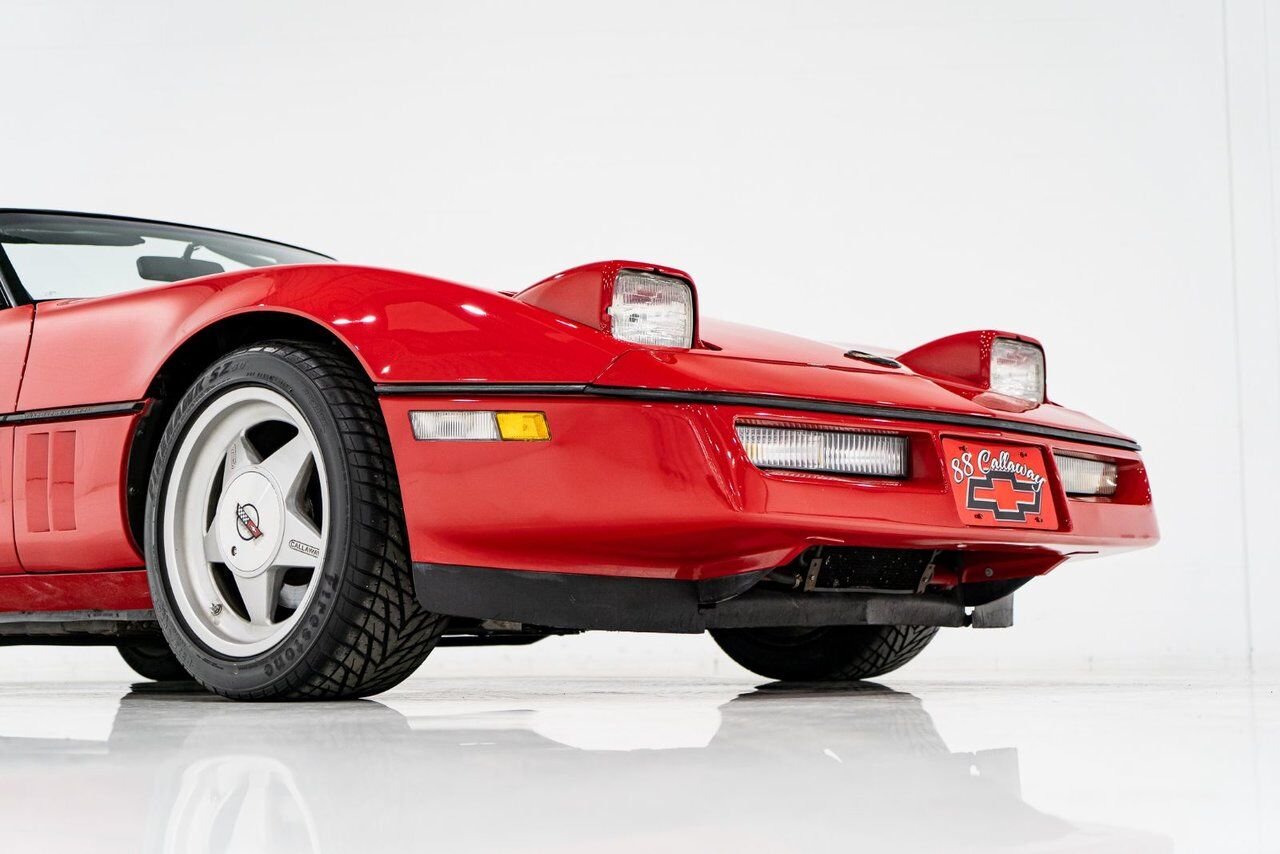 Chevrolet Corvette *PRIX EN USD* Callaway Turbo #123/400 built 1988 Rouge Montréal - photo #32
