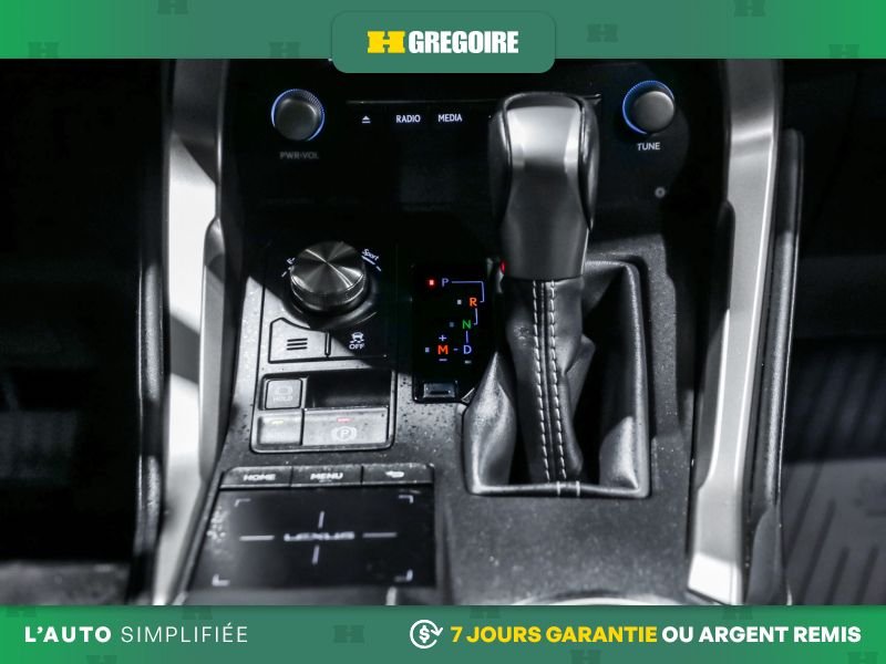Lexus NX 2020 Argent Blainville - photo #21