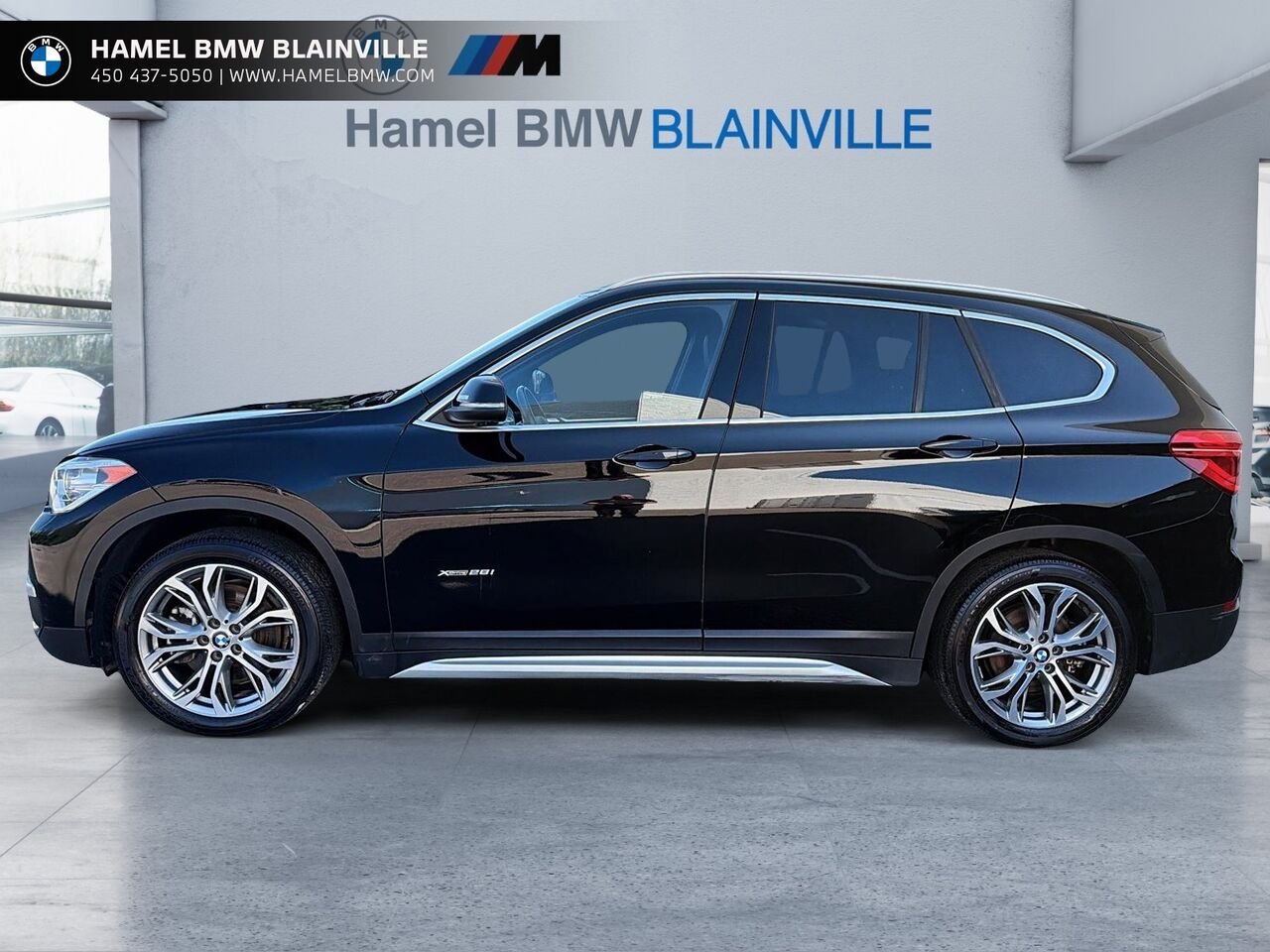 2017 BMW X1 xDrive28i 4 portes TI Black Blainville - photo #4