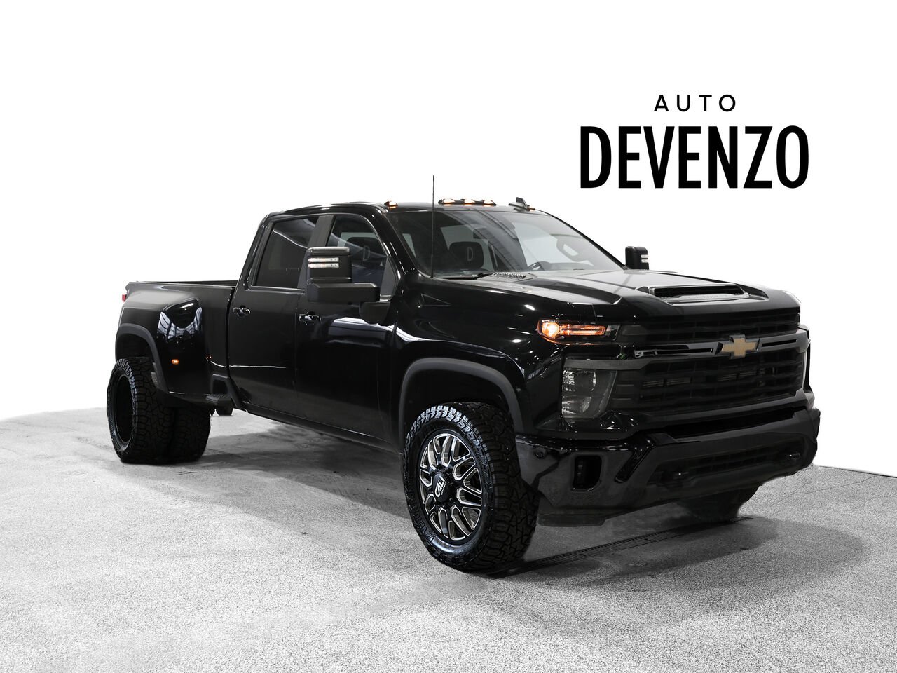 2024 Chevrolet Silverado 3500HD Black Saint-Eustache - photo #1