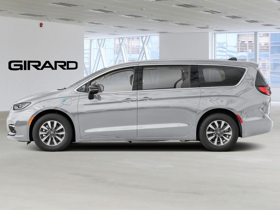 2024 CHRYSLER Pacifica Hybrid ENSEMBLE ALLURE S Silver Mist