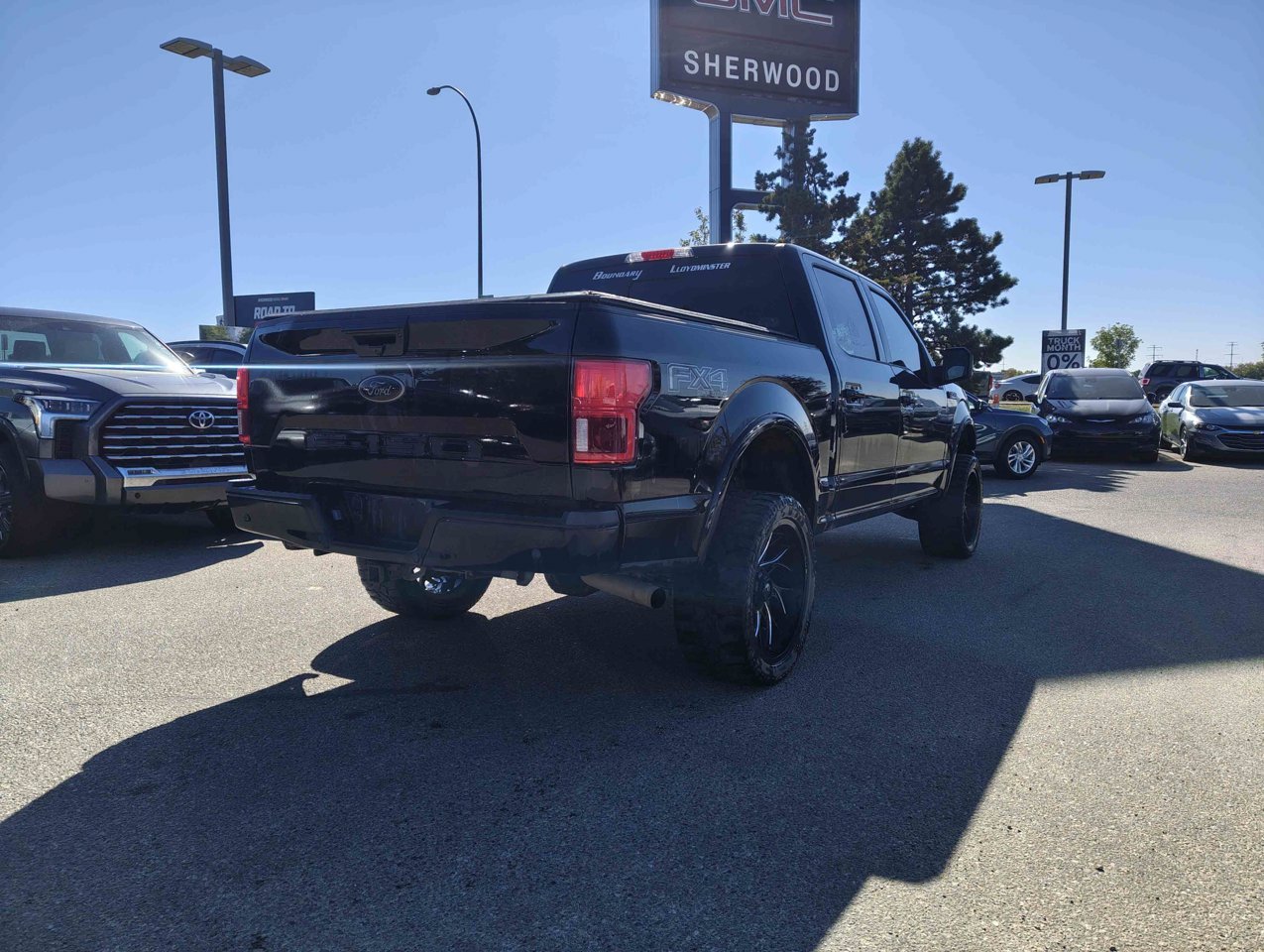 2020 Ford F-150 LARIAT 4WD SuperCrew 5.5' Box Black Sherwood Park - photo #5