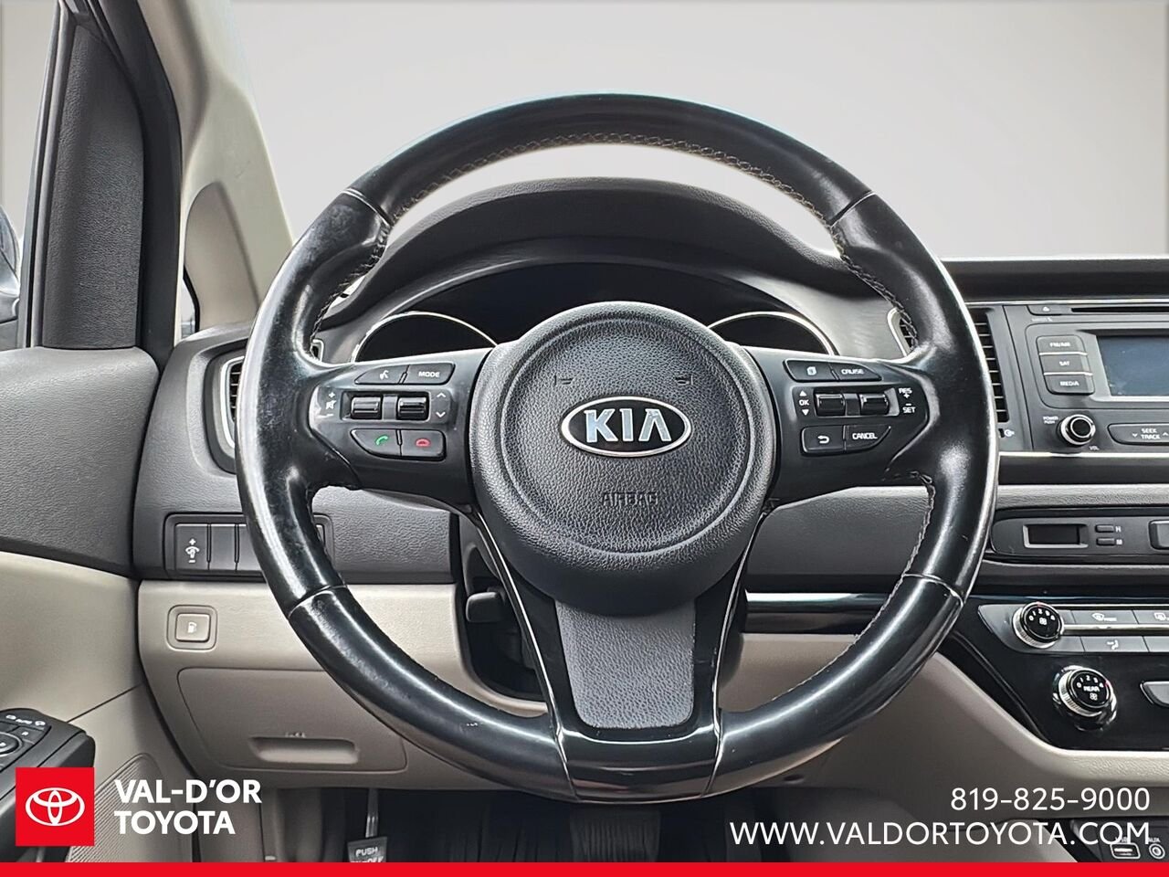 2016 Kia Sedona LX+ familiale 4 portes Grey Val-d'Or - photo #10