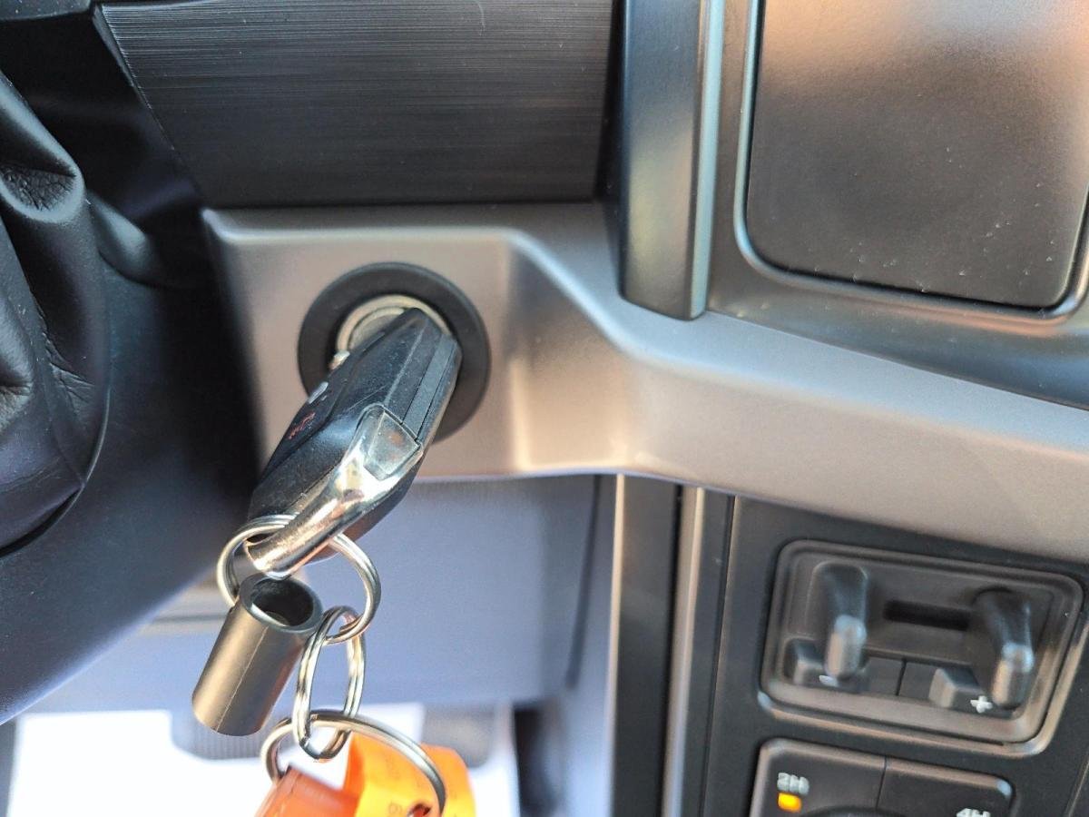 Ford F-150 63400A | XL cabine SuperCrew 4RM caisse de 5,5 pi 2025 Blanc Val-d'Or - photo #13