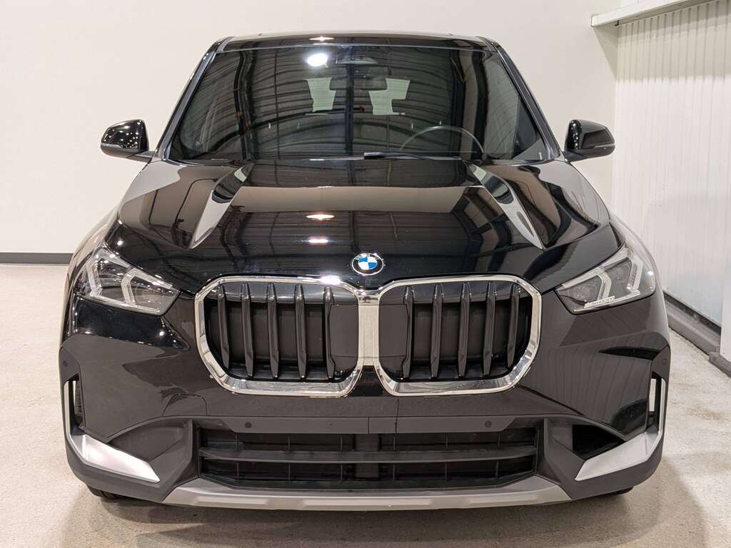 BMW X1 xDrive28i Sports Activity Vehicle 2023 Noir Val-David - photo #3