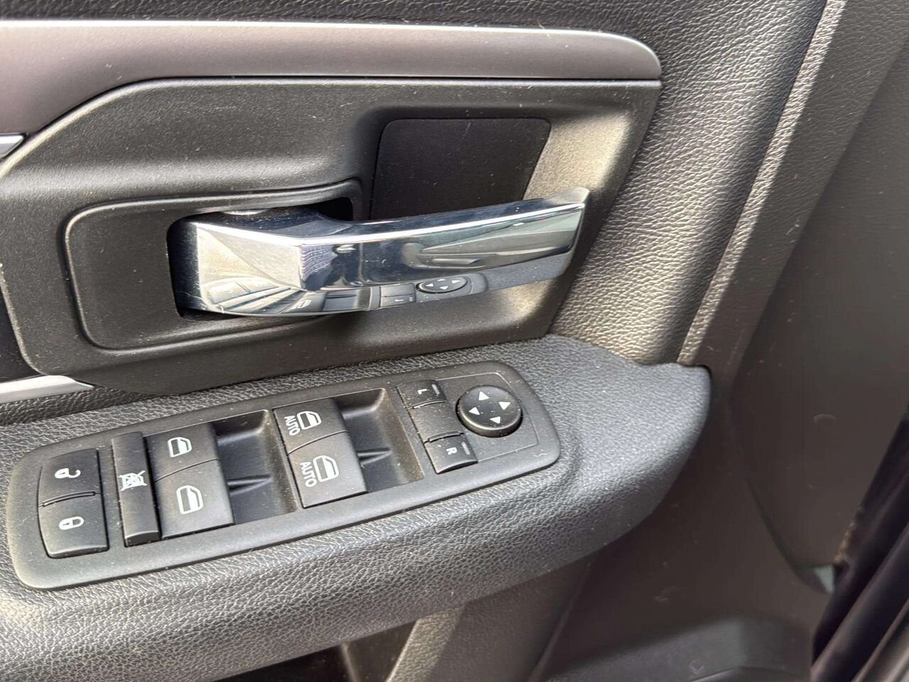 Ram 1500 Warlock 2022 Noir Gatineau - photo #17