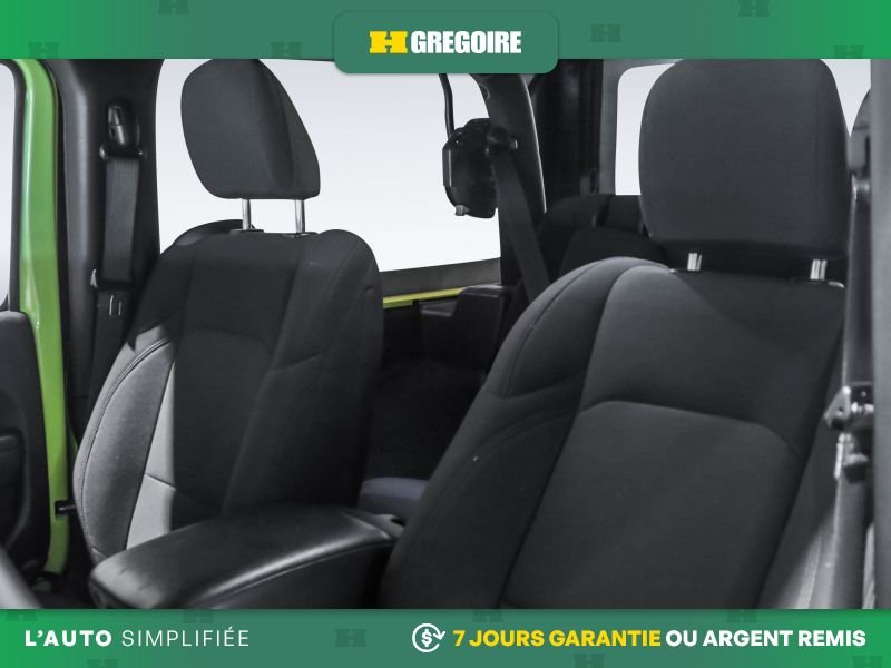 2023 Jeep Wrangler Yellow Blainville - photo #13