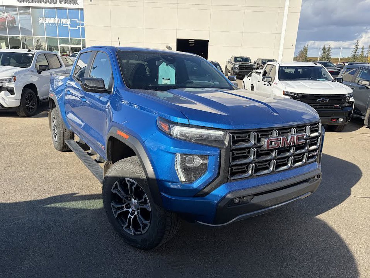 2024 GMC Canyon 4WD Crew Cab AT4 Blue Sherwood Park - photo #1
