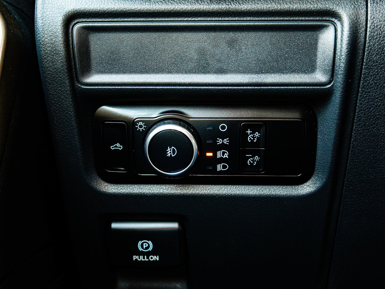 2024 Ford F-150 STX 4WD SuperCrew 5.5' Box White Sherwood Park - photo #17
