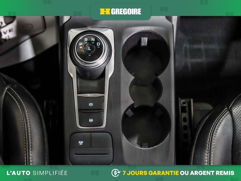 2022 Ford Escape White Laval - photo #23