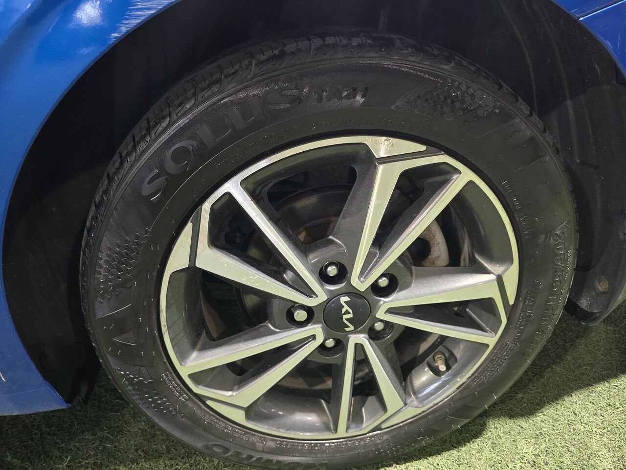 2023 Kia Forte Blue  - photo #23