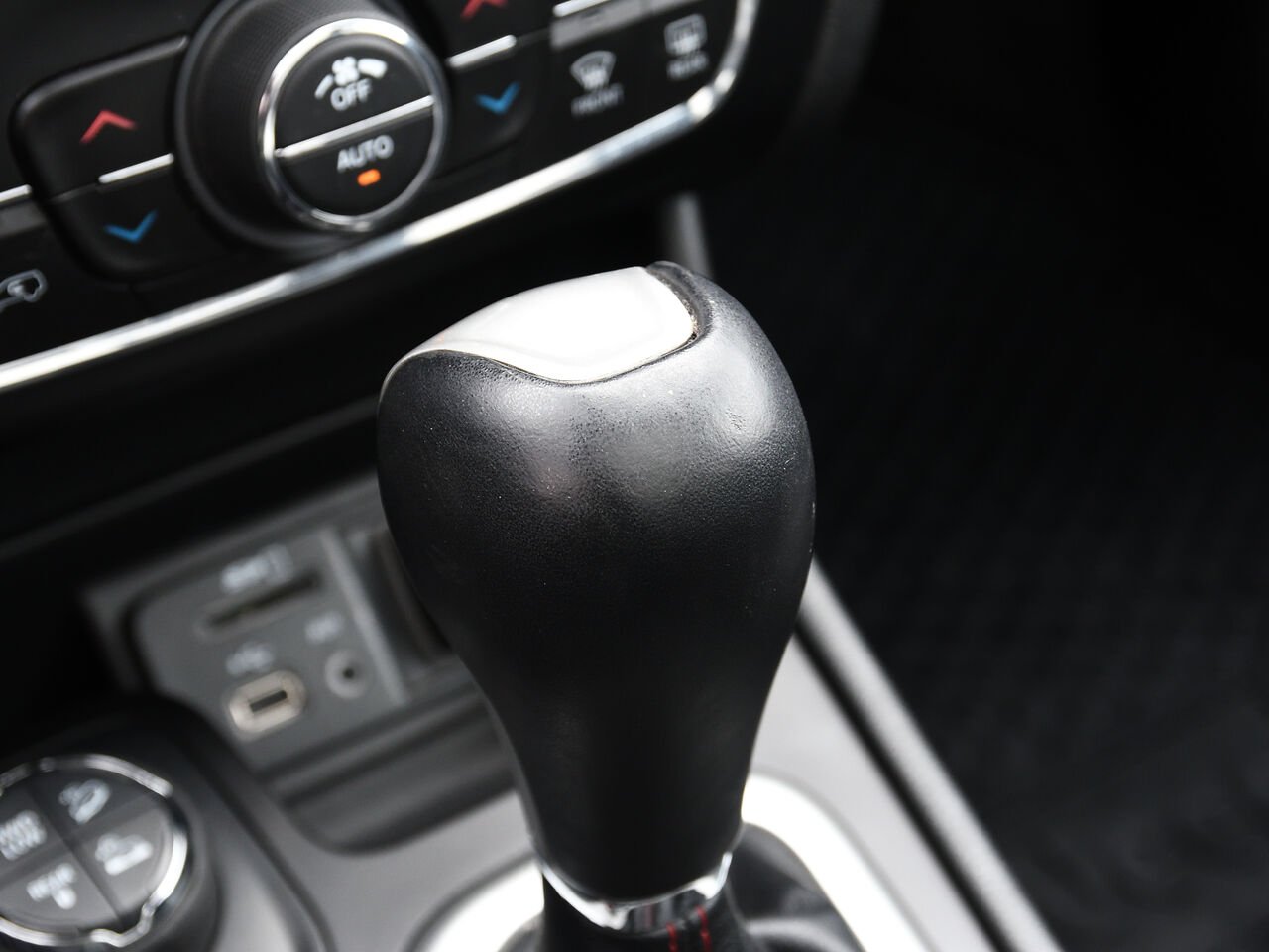 Jeep Cherokee Trailhawk AWD 2014 Noir Saint-Hyacinthe - photo #29