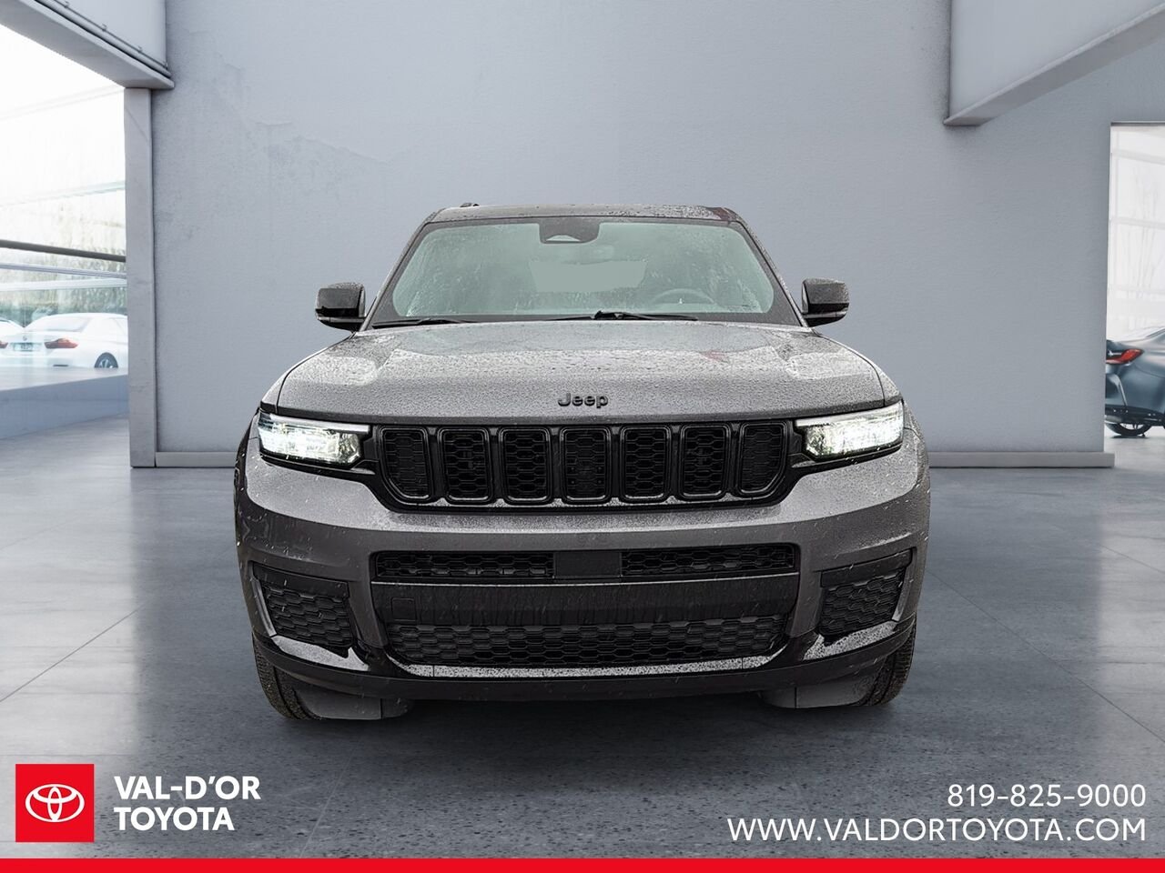 Jeep Grand Cherokee L Altitude 4x4 2024 Gris Val-d'Or - photo #1