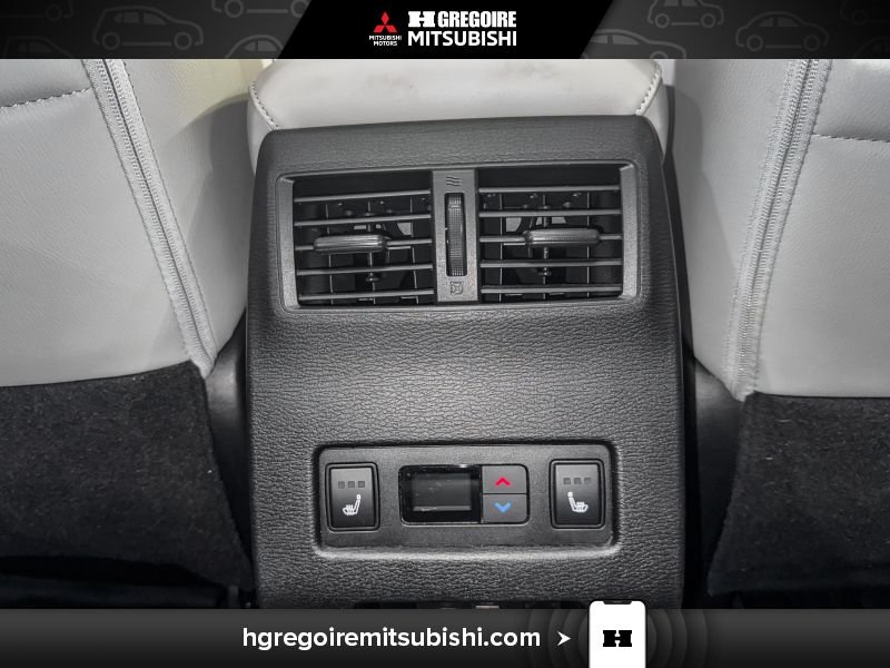 2024 Mitsubishi Outlander Red Saint-Eustache - photo #28
